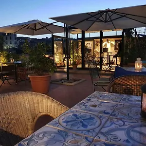 The Spanish Palace, Suites, Rooms, & Terraces Bed & Breakfast Napoli